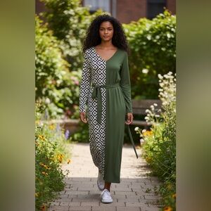 Green and Black Geometric Pattern Dress